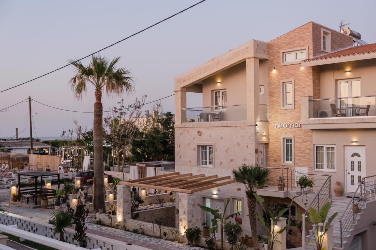 פלטניאס Miramare Apartments מראה חיצוני תמונה