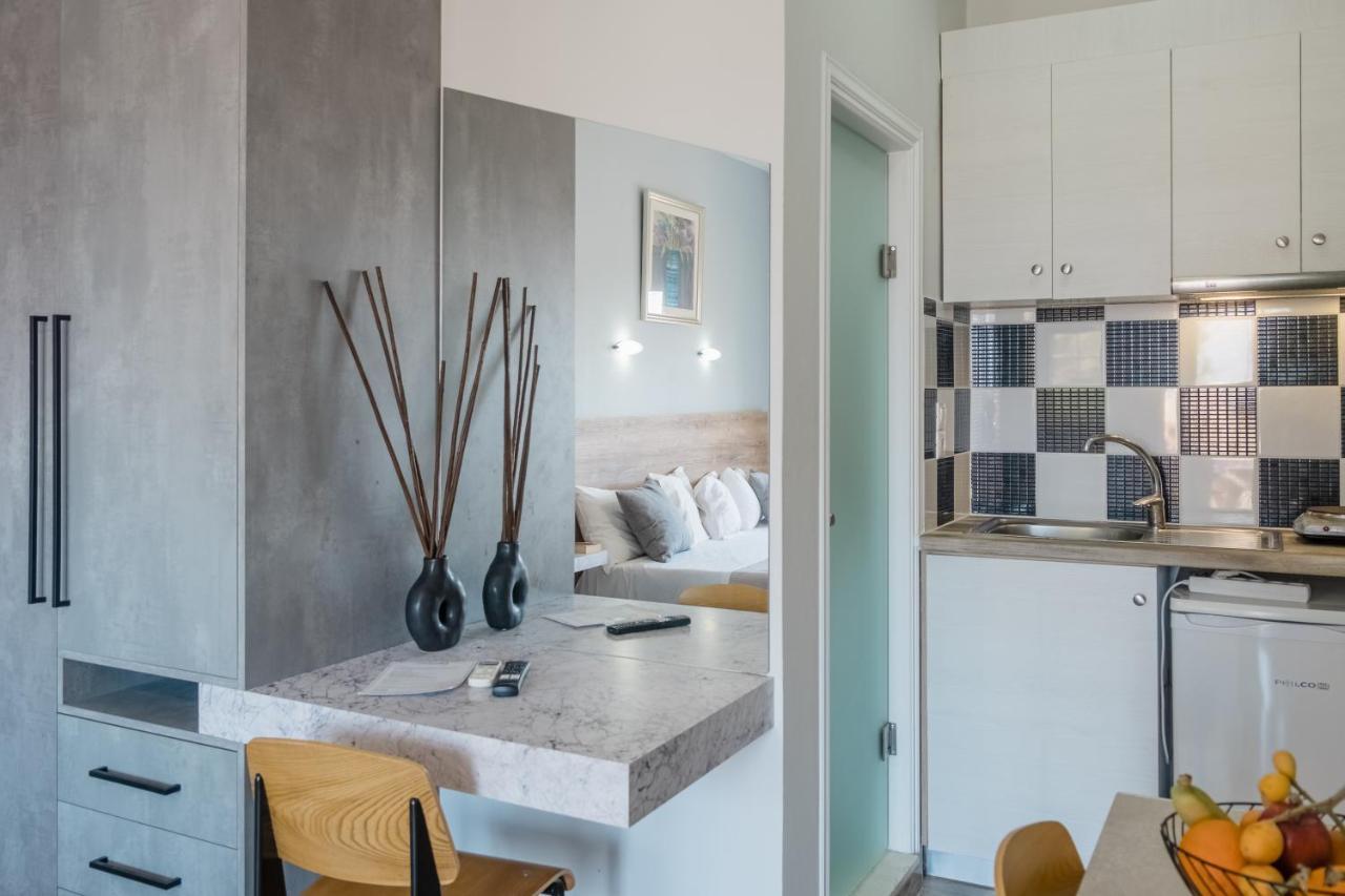 פלטניאס Miramare Apartments מראה חיצוני תמונה