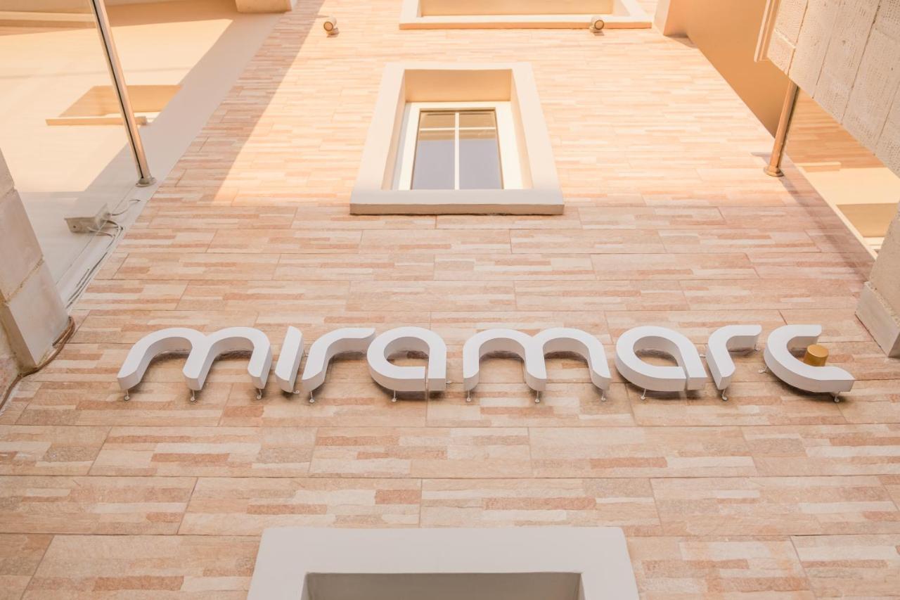 פלטניאס Miramare Apartments מראה חיצוני תמונה
