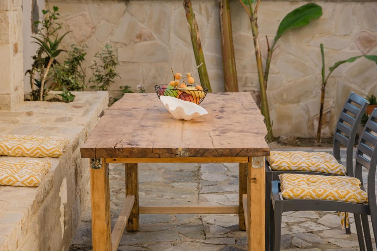 פלטניאס Miramare Apartments מראה חיצוני תמונה