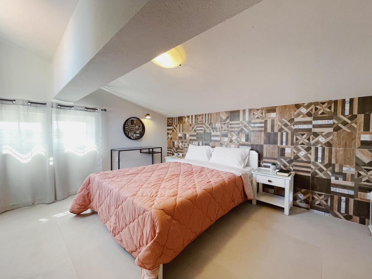 פלטניאס Miramare Apartments מראה חיצוני תמונה