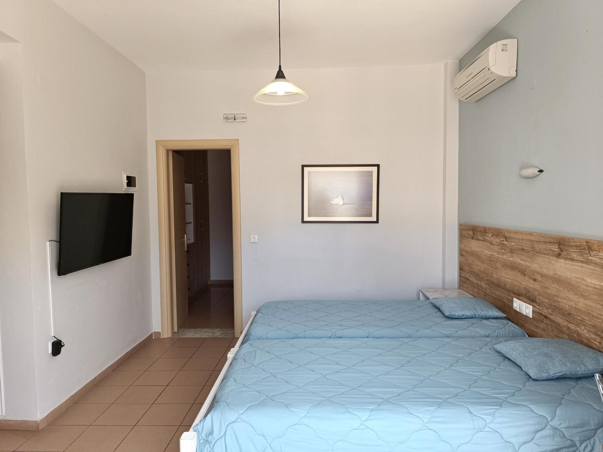 פלטניאס Miramare Apartments מראה חיצוני תמונה