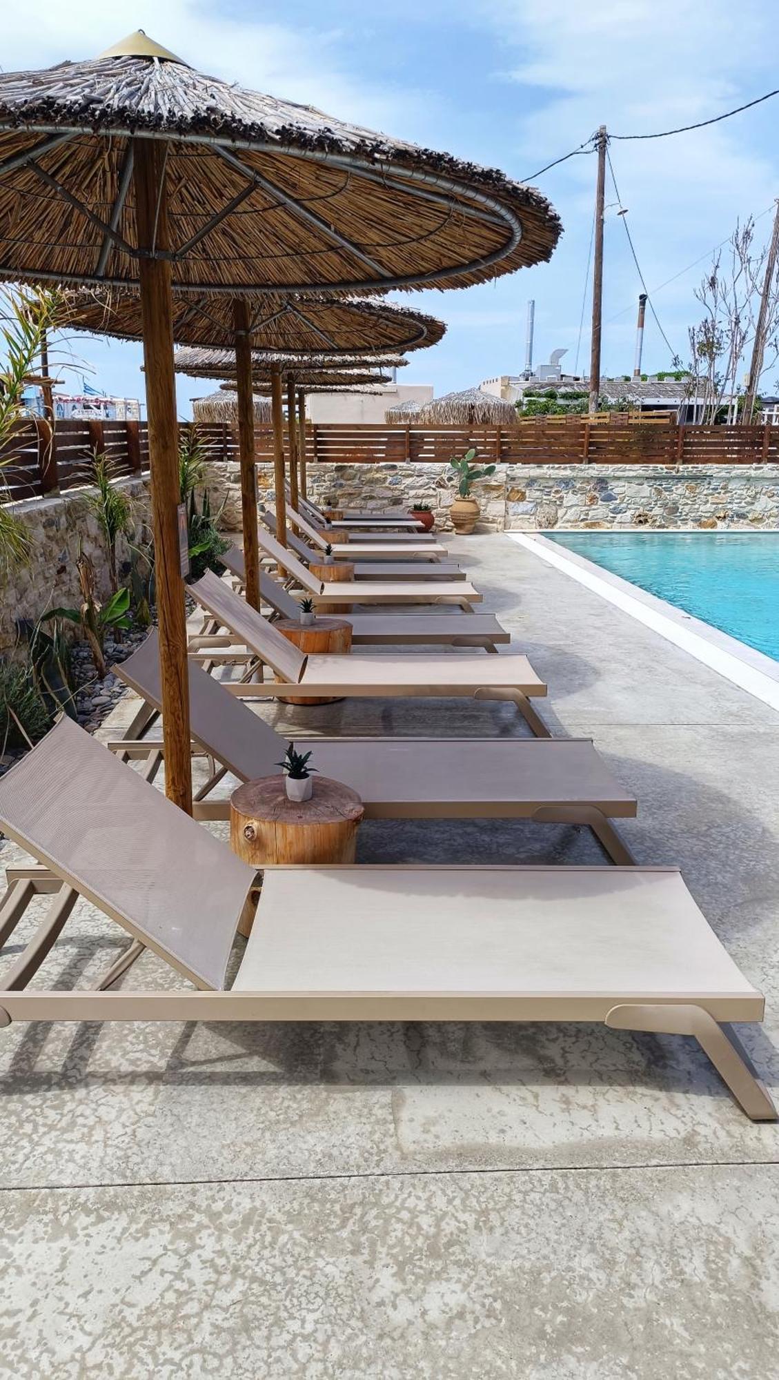 פלטניאס Miramare Apartments מראה חיצוני תמונה